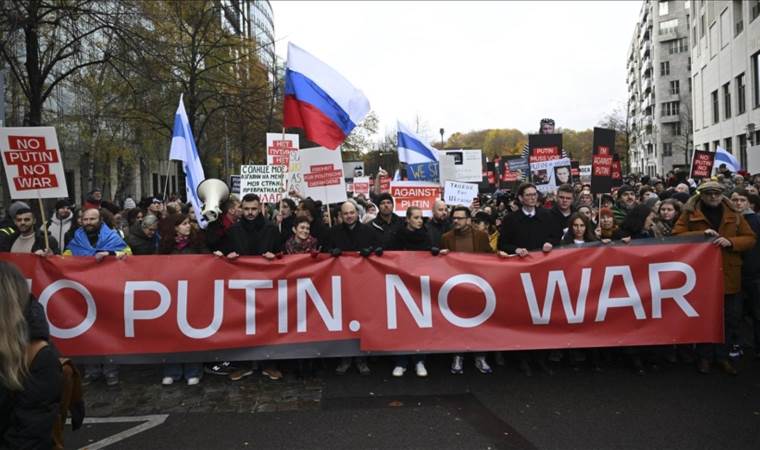 Around 2,000 people protest in Berlin over Russia's war