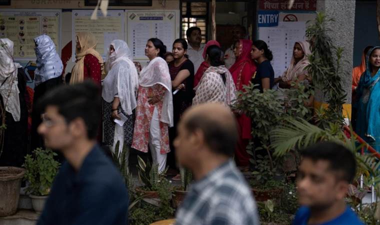 India's richest state of Maharashtra begins voting for