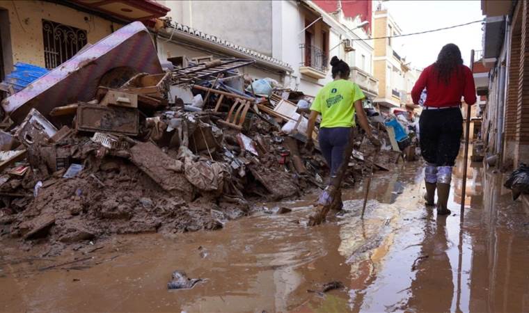 Spain's flood-hit Valencia seeks €31.4B in recovery aid