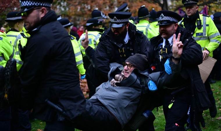 Dozens arrested at London protest in support of Palestin Dozens arrested at London protest in support of Palestin