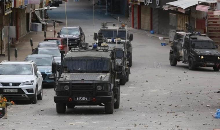 Israeli forces wound, detain Palestinian youth in West B Israeli forces wound, detain Palestinian youth in West B
