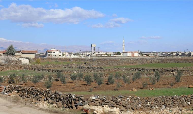 Israeli forces conduct new raids into Syrian villages in Israeli forces conduct new raids into Syrian villages in