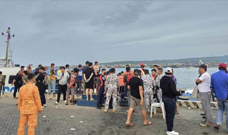 15 dead, 28 missing after ferry carrying over 300 passen 15 dead, 28 missing after ferry carrying over 300 passen