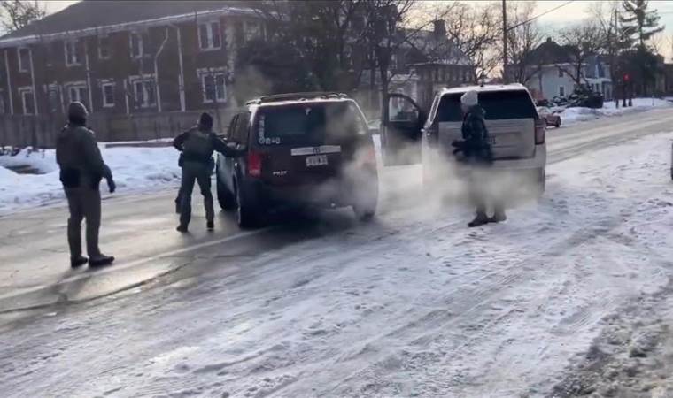 ICE shooting kills woman, 37, in US state of Minnesota ICE shooting kills woman, 37, in US state of Minnesota