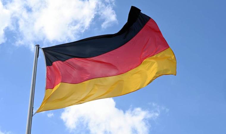 German spy chief warns of violent conflict risk with German spy chief warns of violent conflict risk with