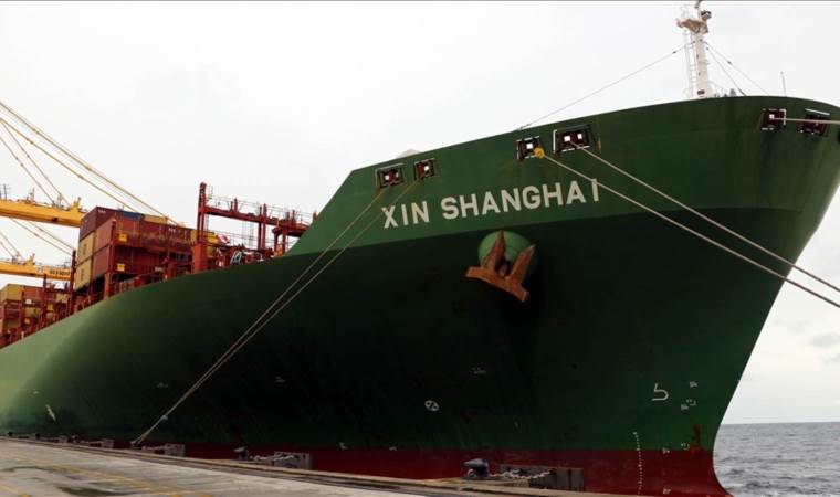 Chinese shipping giant Cosco suspends Gulf shipping book Chinese shipping giant Cosco suspends Gulf shipping book