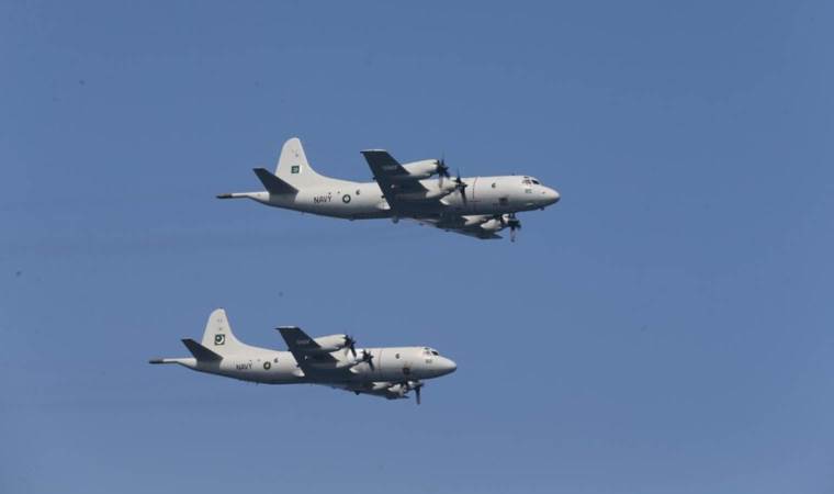 Pakistani military force arrives at Saudi air base Pakistani military force arrives at Saudi air base