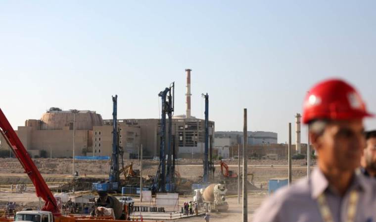 175 Russian staff leave Iran nuclear plant for Moscow 175 Russian staff leave Iran nuclear plant for Moscow