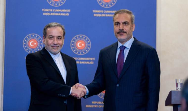 Turkish, Iranian foreign ministers hold phone call Turkish, Iranian foreign ministers hold phone call