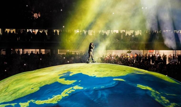 Kanye West performs in Istanbul for first time before Kanye West performs in Istanbul for first time before