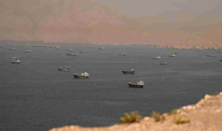Commercial ship traffic through Strait of Hormuz rises Commercial ship traffic through Strait of Hormuz rises