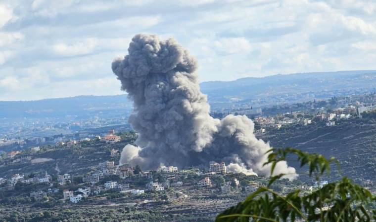 Israel launches fresh airstrikes, artillery attacks on Israel launches fresh airstrikes, artillery attacks on